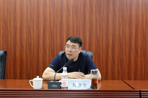 刘书记(1).jpg